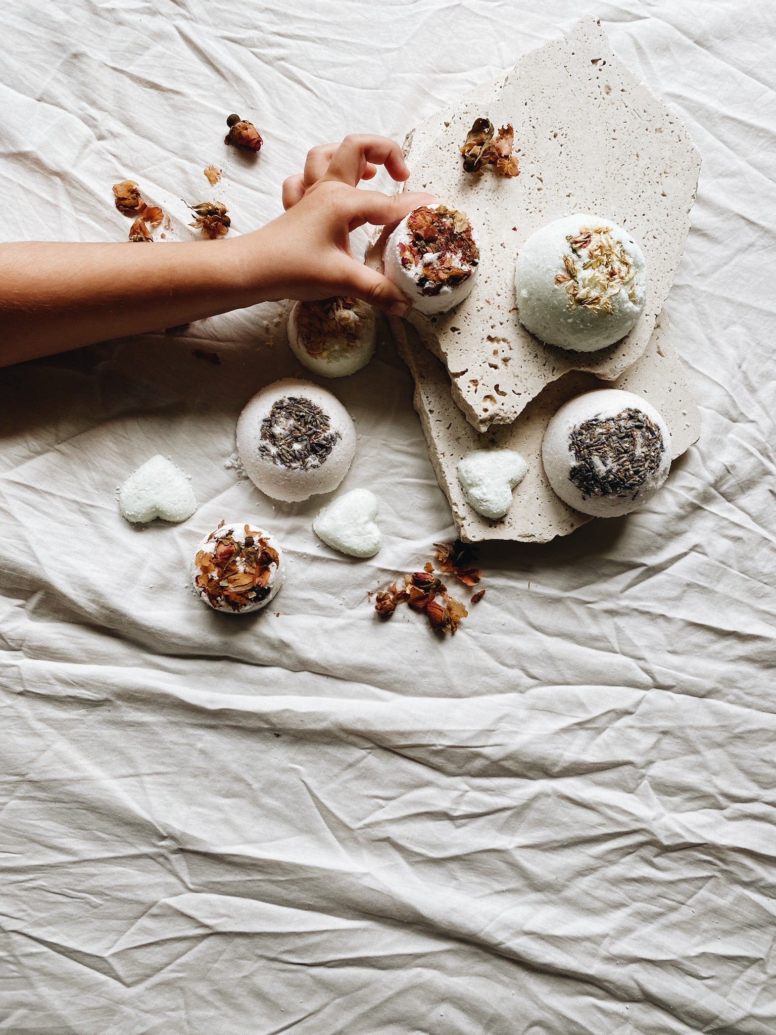 BATH BOMBS + BAUBLES