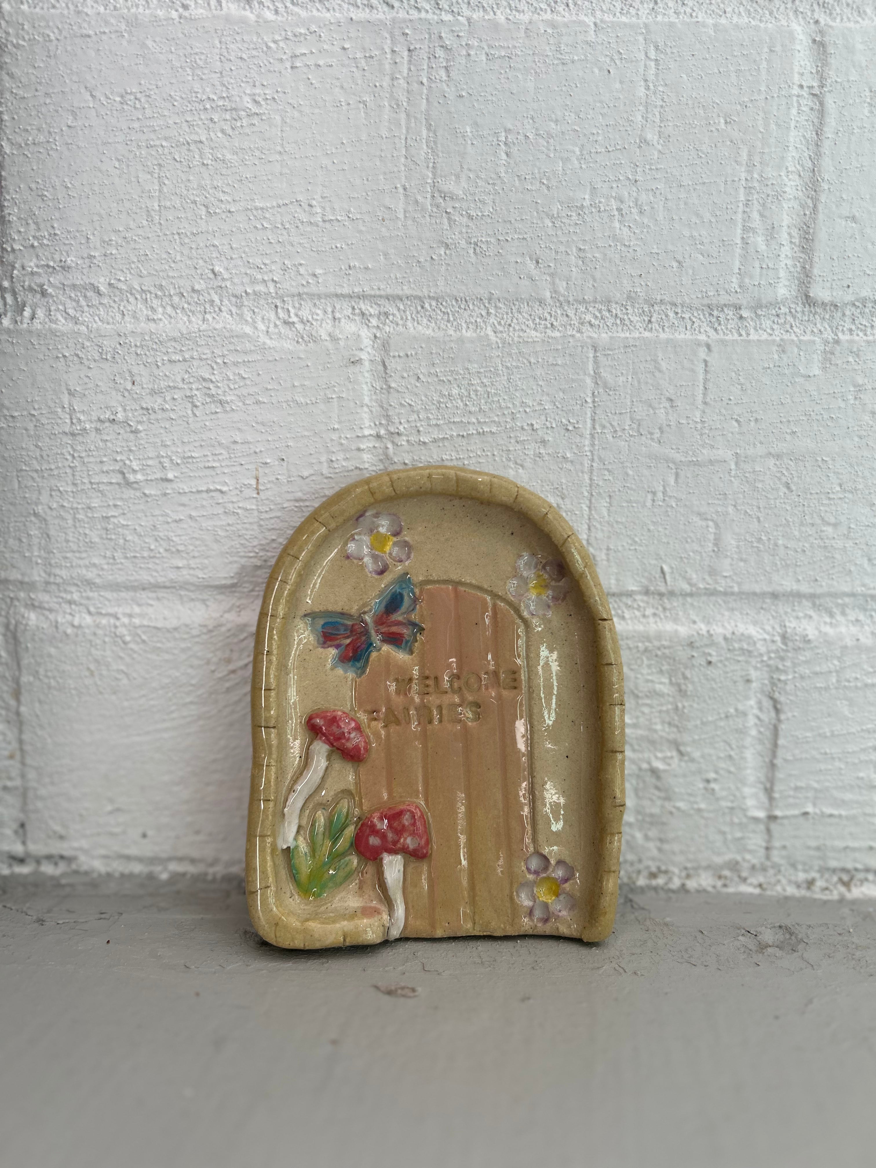 CERAMIC FAIRY DOOR