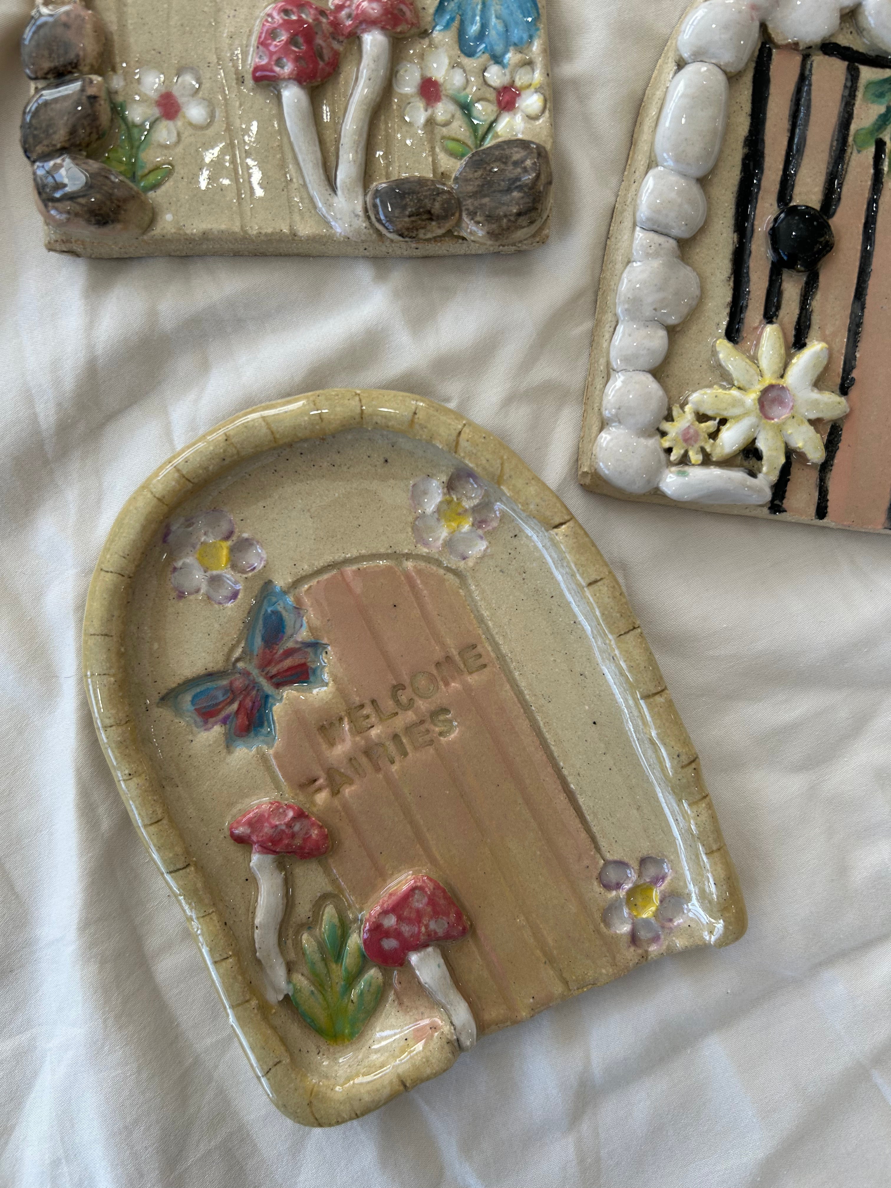 CERAMIC FAIRY DOOR
