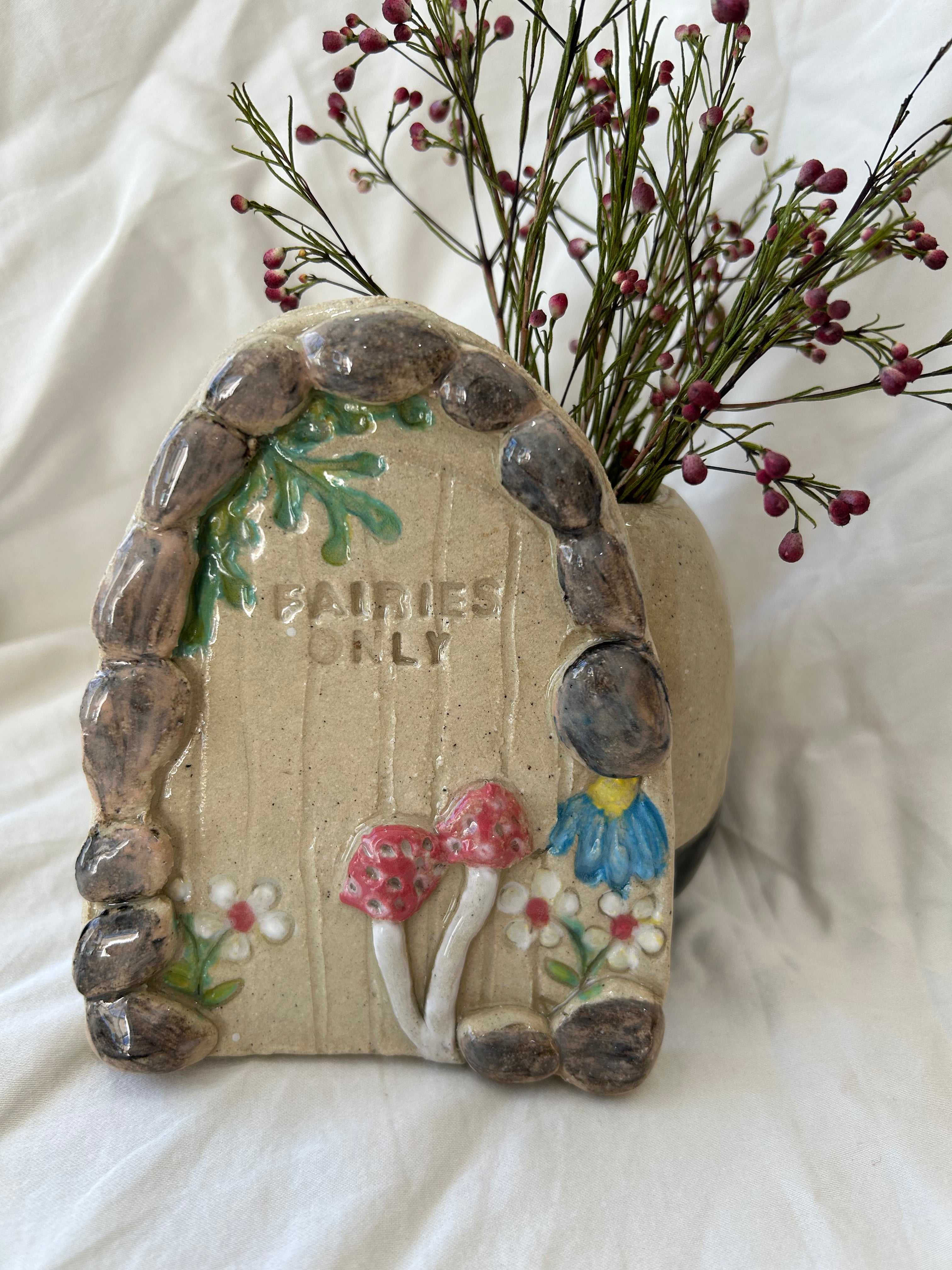CERAMIC FAIRY DOOR