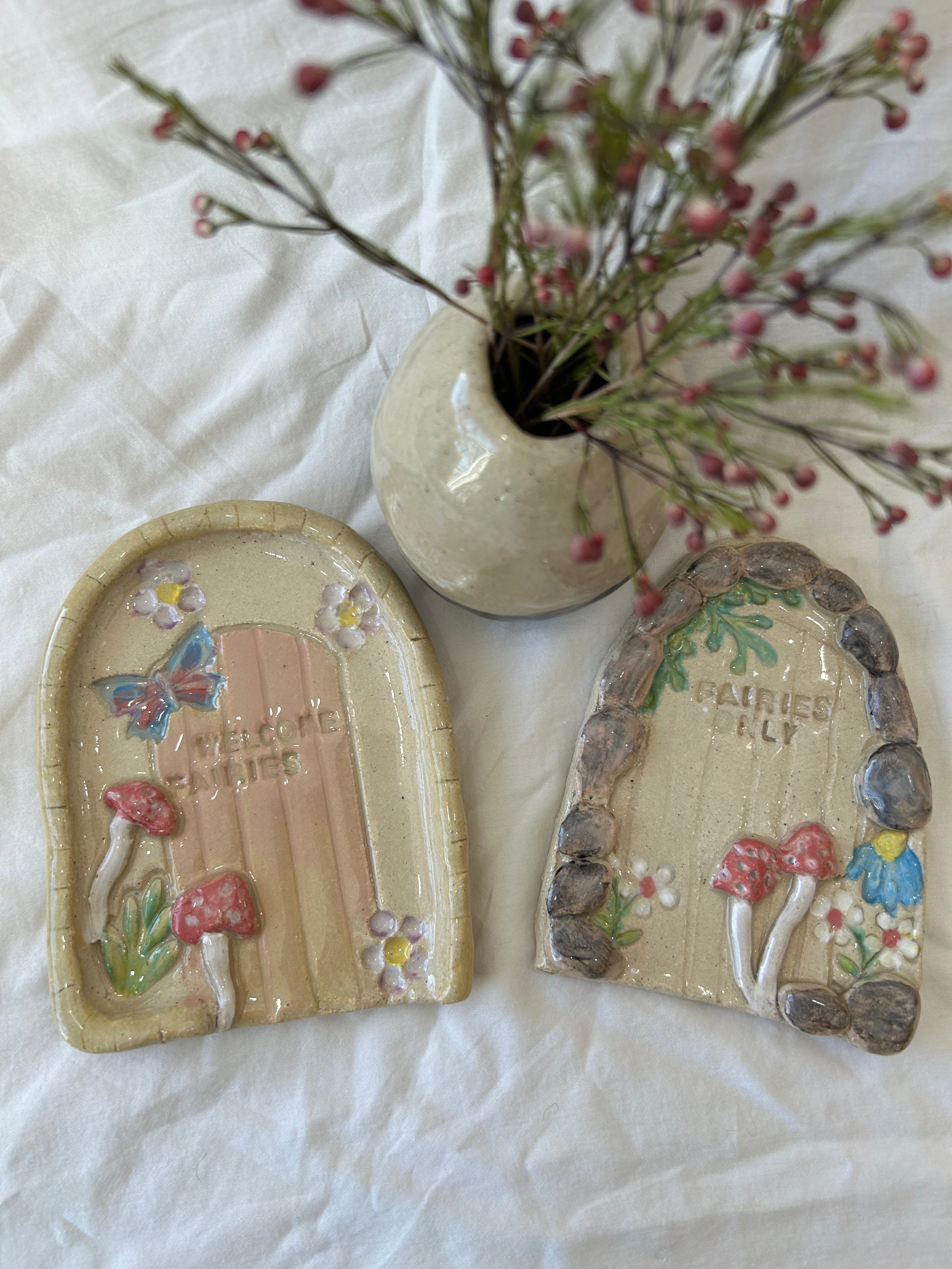 CERAMIC FAIRY DOOR