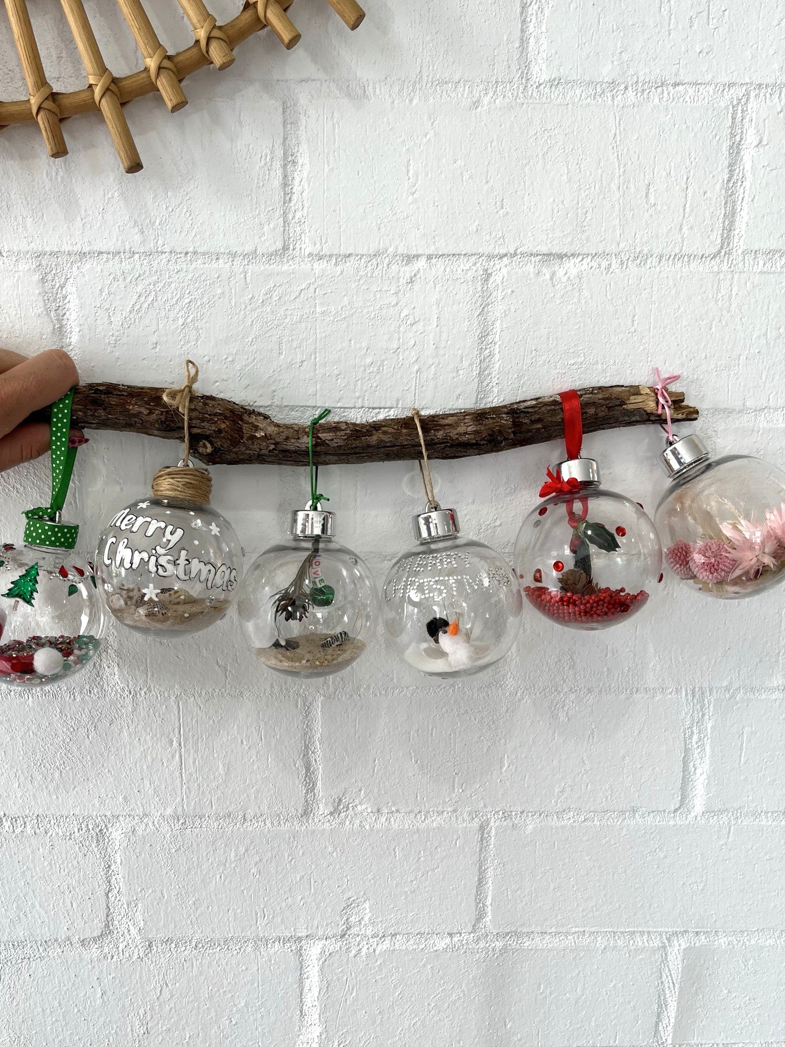 BATH BOMBS + BAUBLES