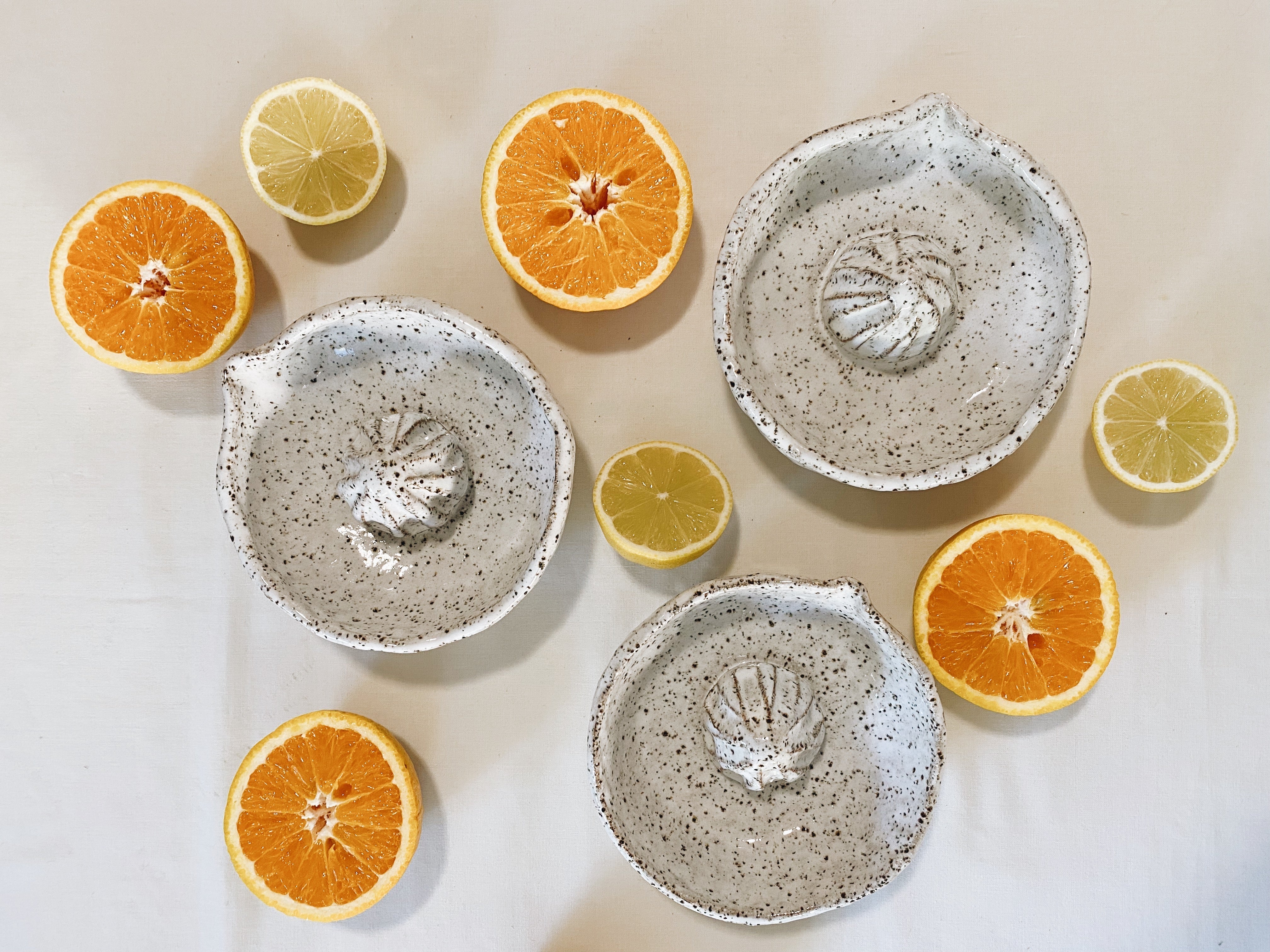 CERAMIC CITRUS JUICER