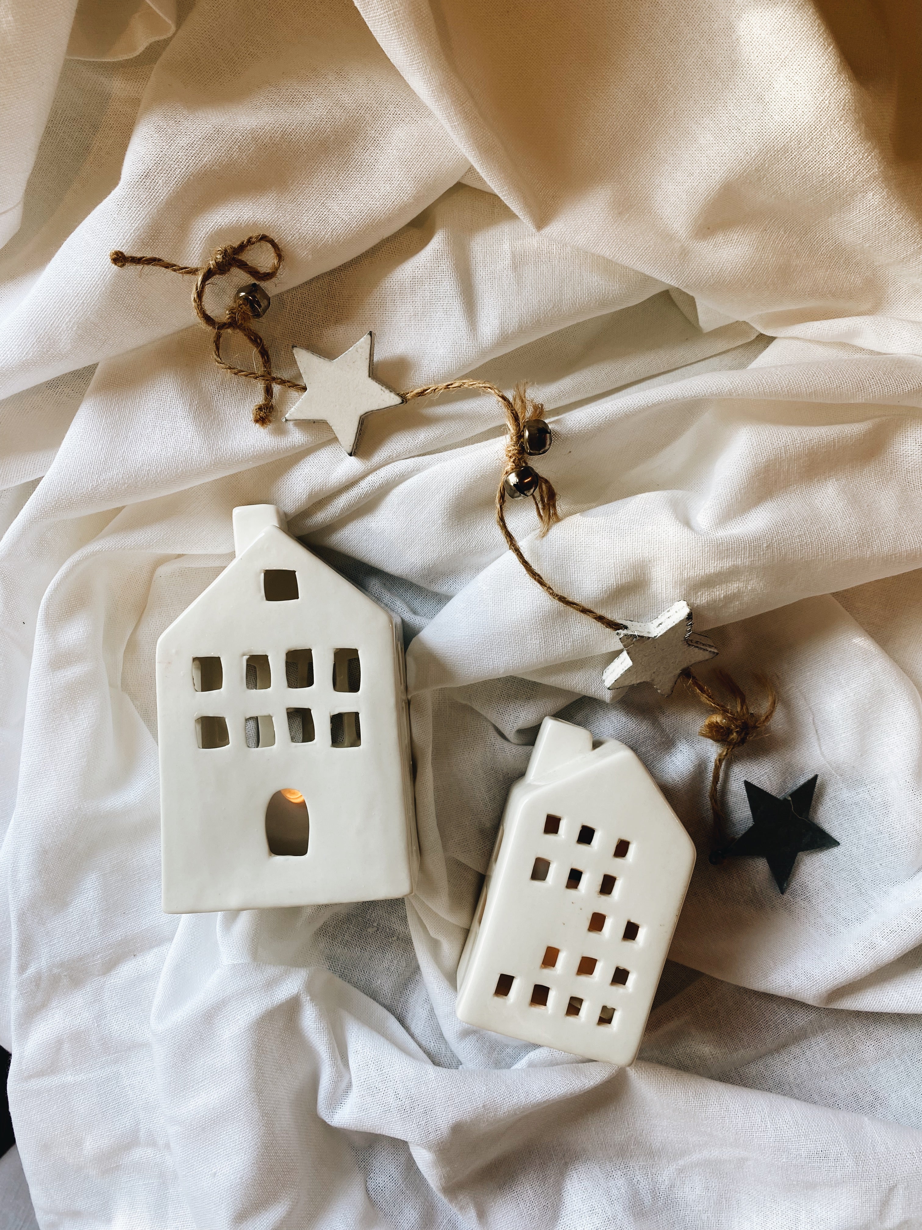 FRI-CLAY CERAMIC TEALIGHT HOUSES