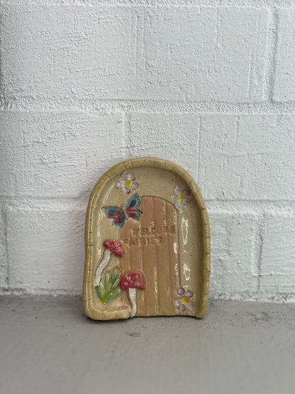 CERAMIC FAIRY DOOR