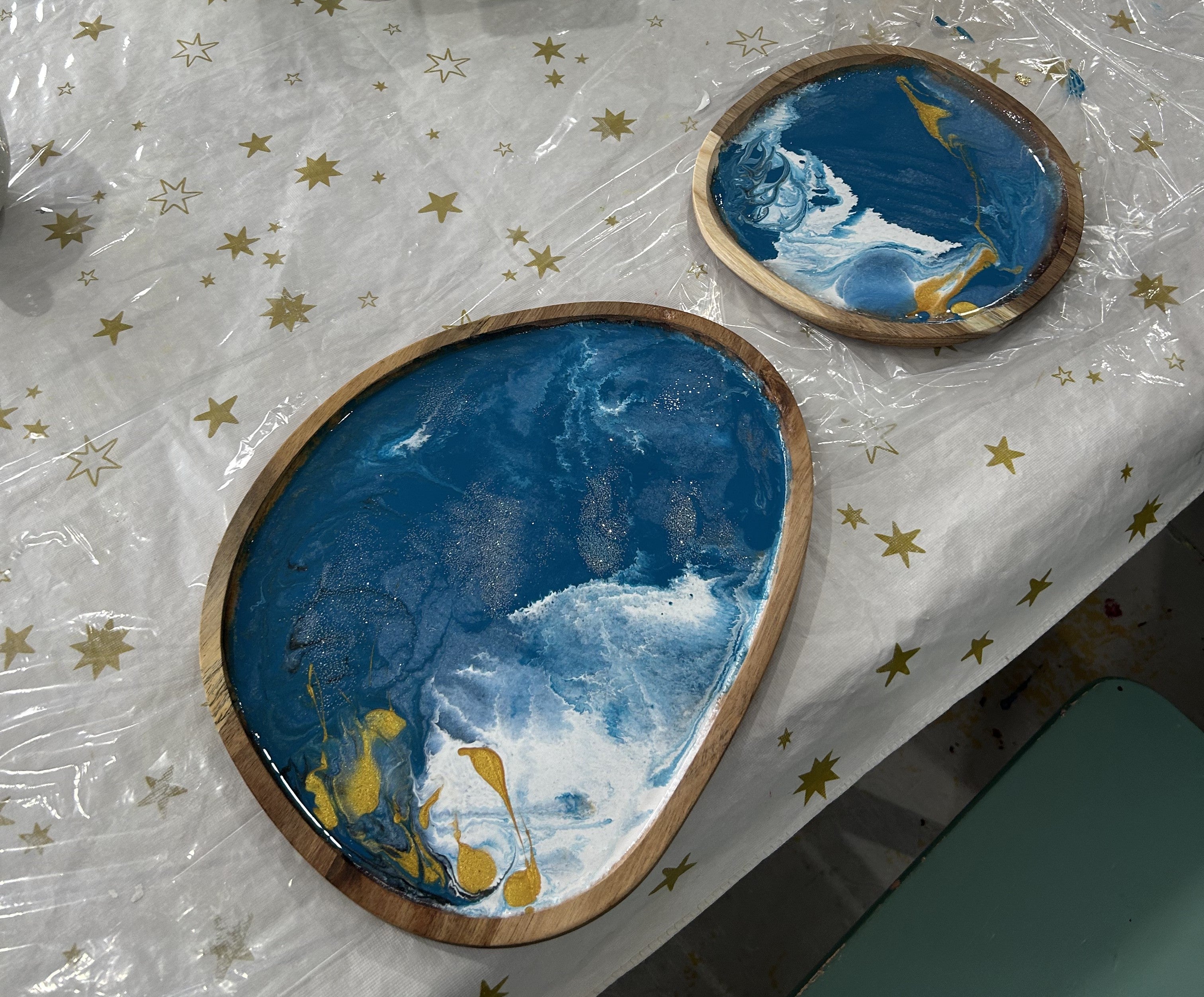 RESIN HOMEWARES
