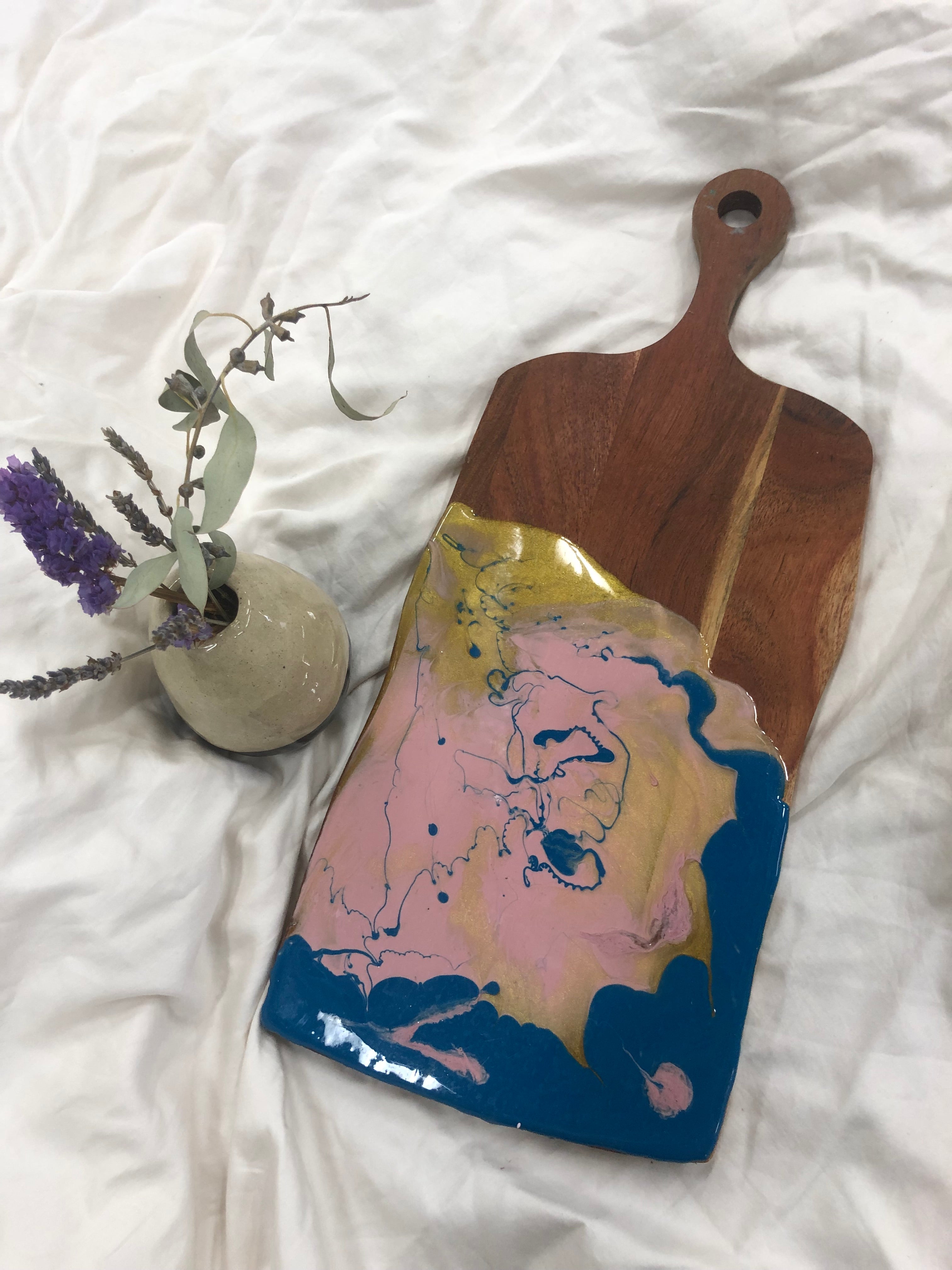 RESIN HOMEWARES