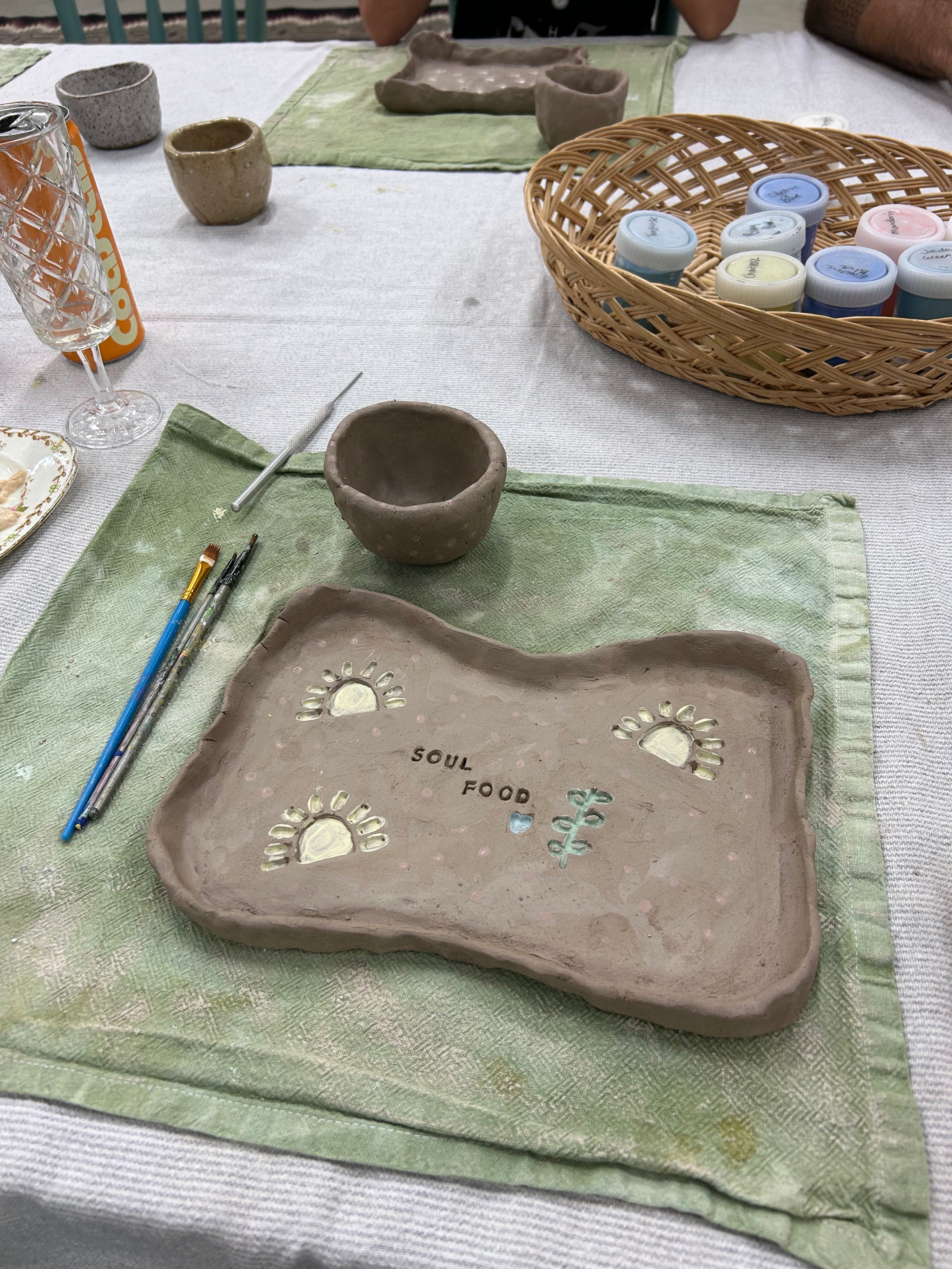 MAKE A CHIP AND DIP/SERVING PLATE