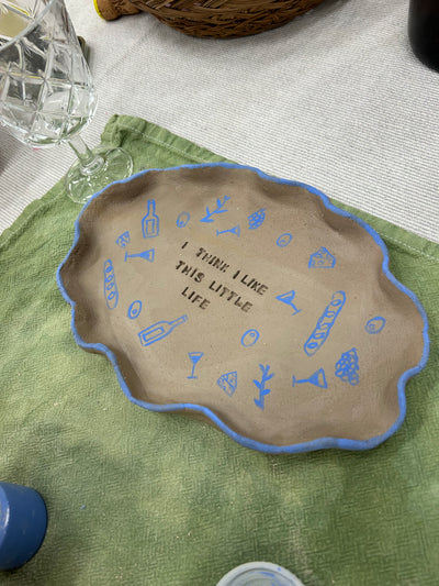 MAKE A CHIP AND DIP/SERVING PLATE