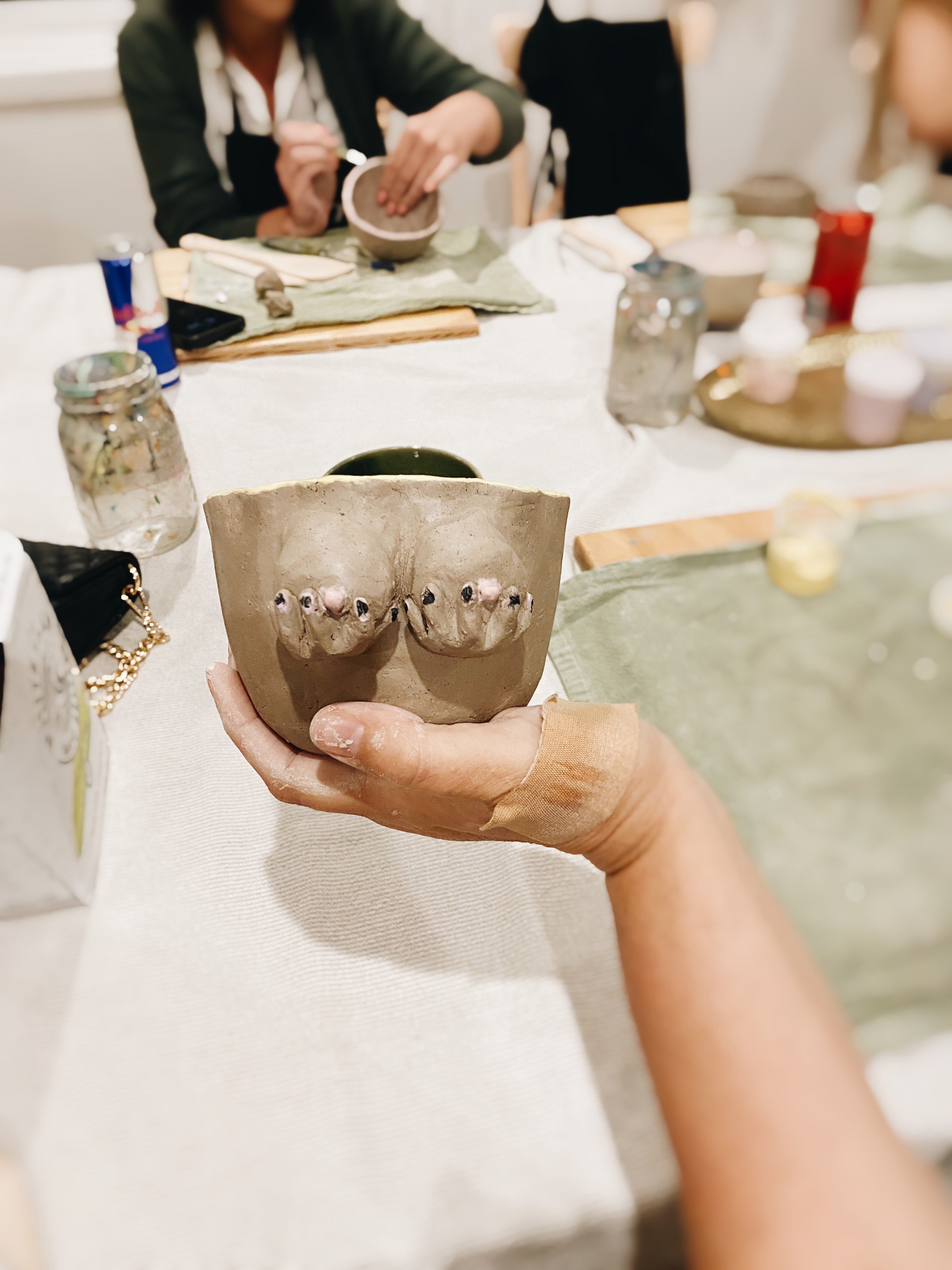 FRI-CLAY BOOBIE MUG