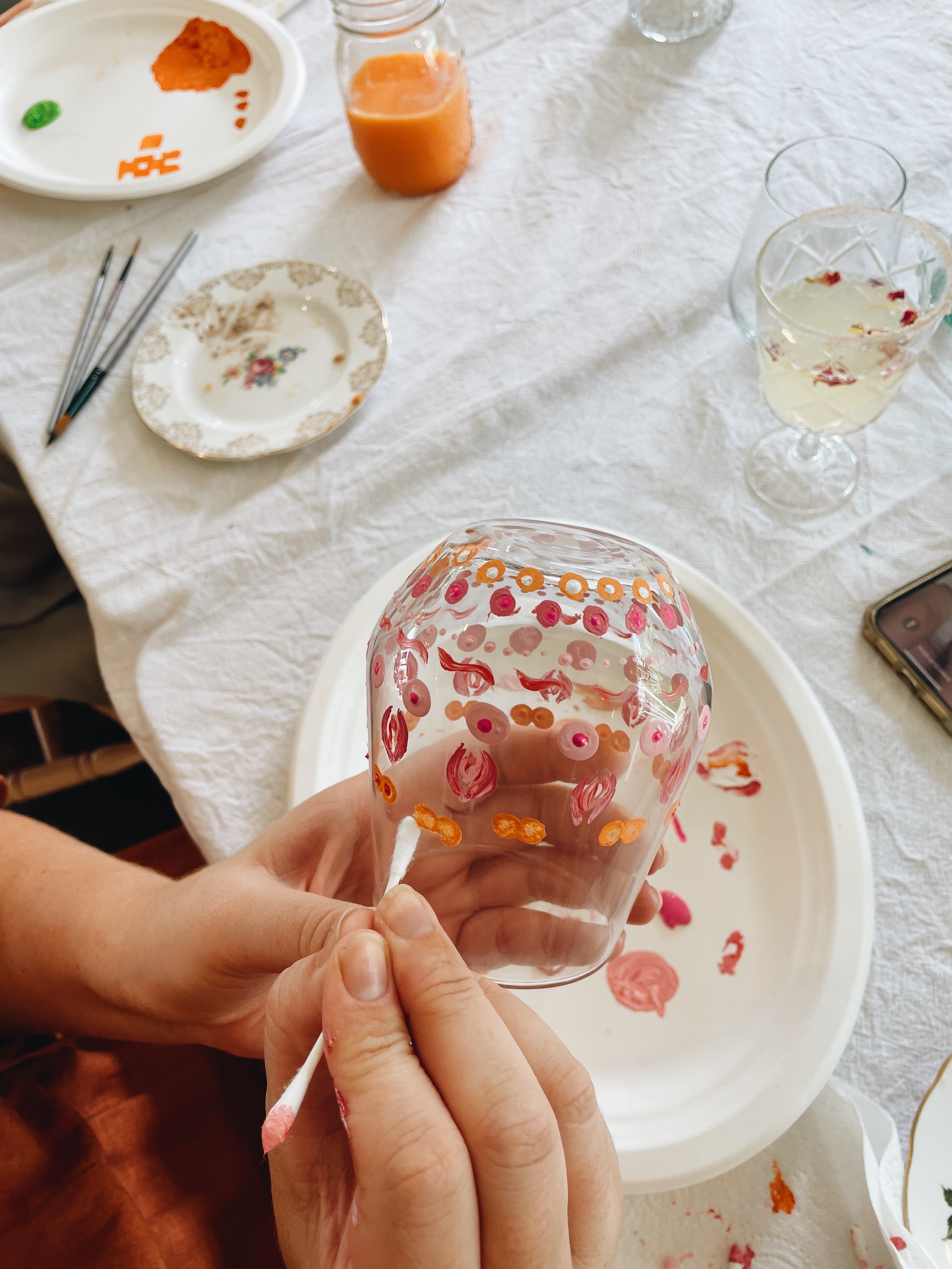 PAINTING GLASSWARE