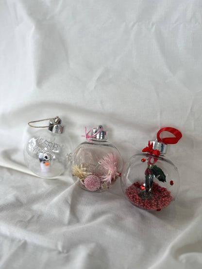 BATH BOMBS + BAUBLES