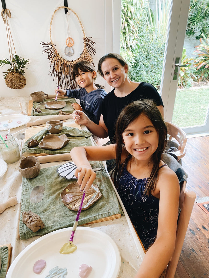 20TH DECEMBER - MAMA + CUB FESTIVE CLAY PLAY