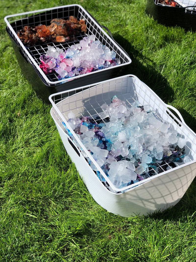 Using ice techniques during hand dyeing creative workshop