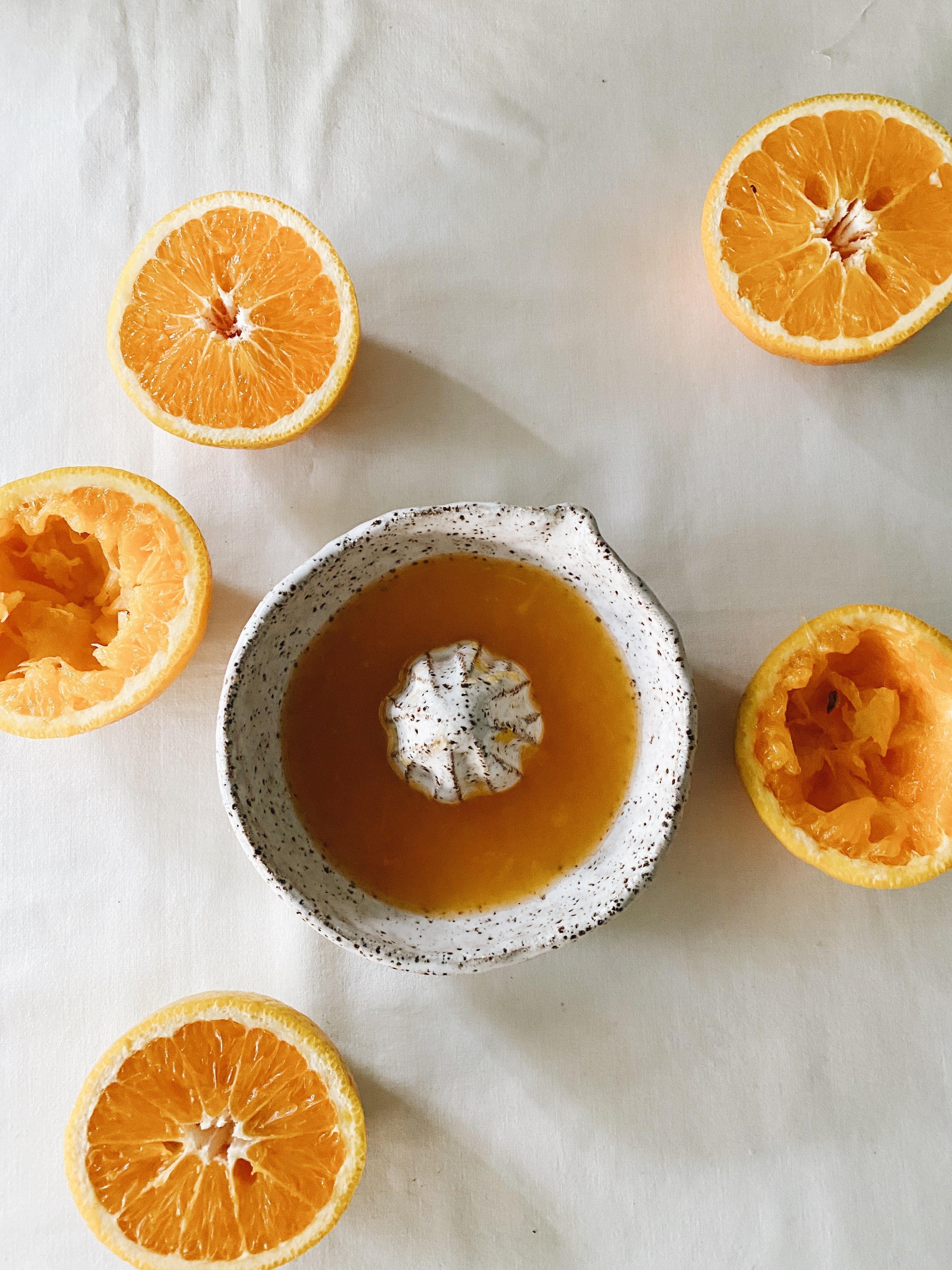 CERAMIC CITRUS JUICER